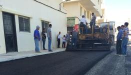 تزفيت شارع المدارس في البارد