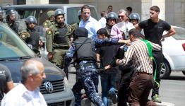 السلطة تعتقل المقاومين 