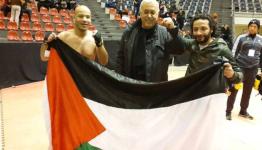 الملاكم الفلسطيني خالد المقدح