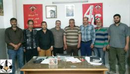 صورة جماعية تضم أمين سر الجبهة مع ممثلي المبادرة الشعبية