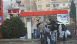 توزيع مادة المازوت على النازحين في مخيم الجليل