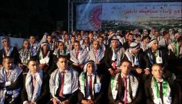 عقربا تزف 120 عريساً من الضفة