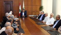 اللواء إبراهيم مستقبلاً وفد الفصائل الفلسطينية
