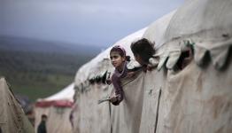 فتاتان فلسطينيتان 