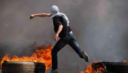 أثناء مواجهات بين الشبان الفلسطينيين والعدو