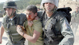 العدو ينكل بالأطفال الفلسطينيين