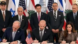 ممثلة لبنان توقع على