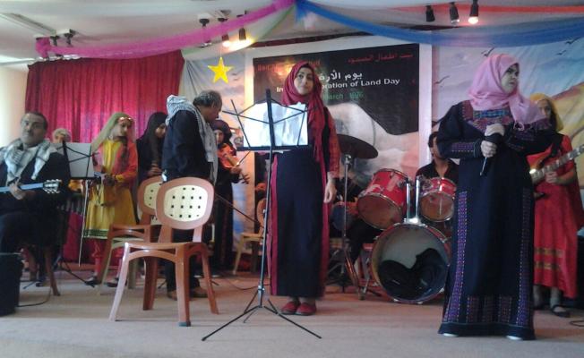 خلال المهرجان