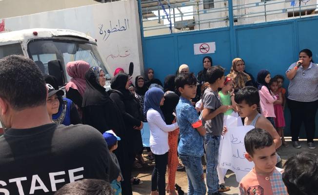 إعتصام أمام مدرسة الطنطورة