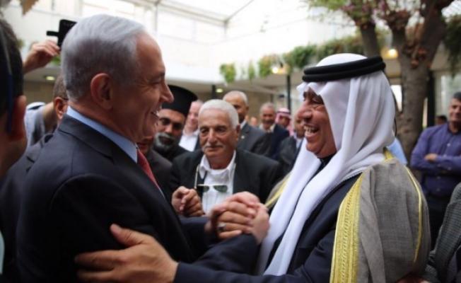 نتنياهو مع قادة عرب