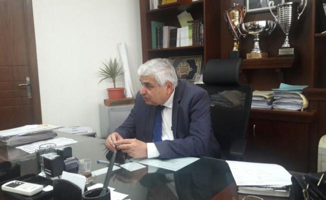 عاطف منصور