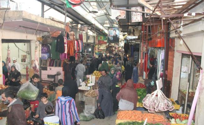 سوق الخضار في عين الحلوة