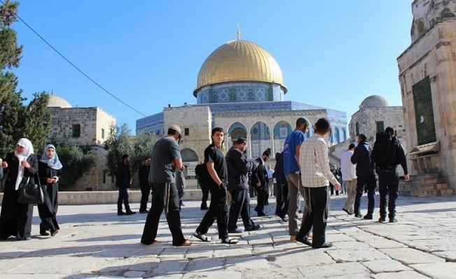 الاقتحام اليومي للمسجد الأقصى وتهويد مدينة القدس
