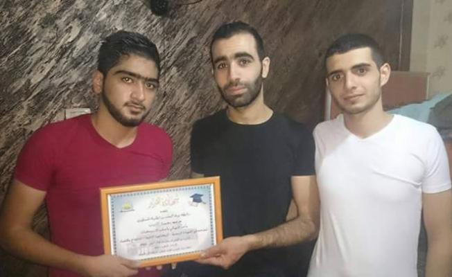 رابطة بيت المقدس لطلبة فلسطين تكرم طلابها في عين الحلوة