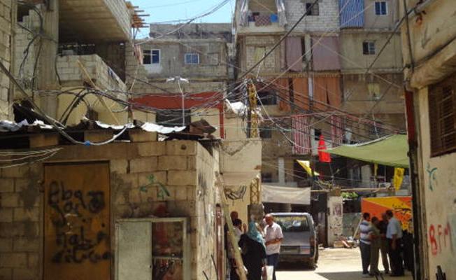 المخيمات الفلسطينية بلبنان