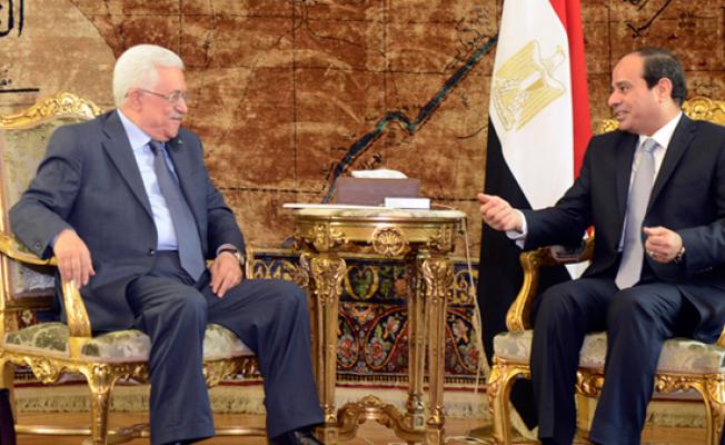 عباس وسيسي