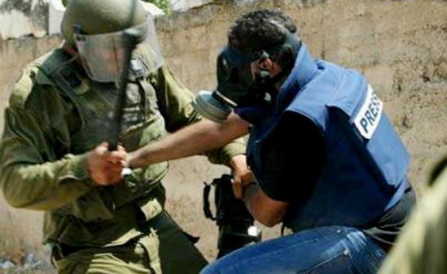 الاعتداء على الصحافيين الفلسطينيين 