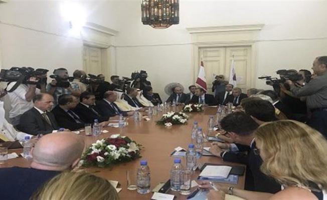 باسيل يجتمع  مع سفراء الدول المضيفة والمانحة