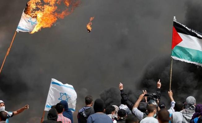 رفع العلم الفلسطيني بالداخل المحتل عام 48