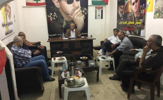 اثناء اللقاء