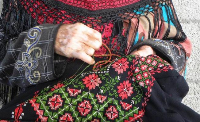 التطريز الفلسطيني