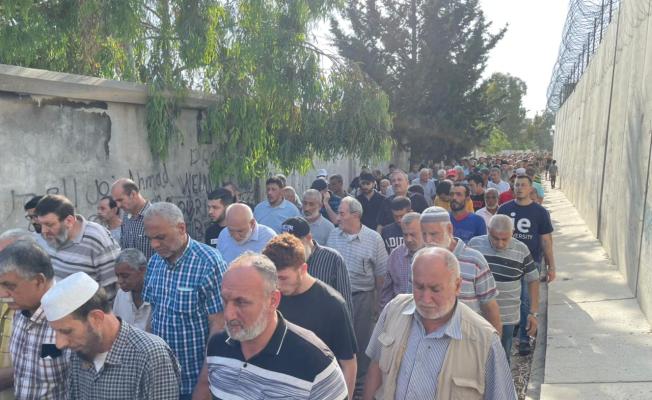 أثناء تشييع المرحوم ابو بسام المقدح بمخيم عين الحلوة