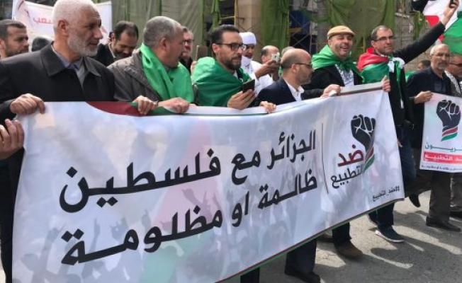 الشعب الجزائري ضد التطبيع