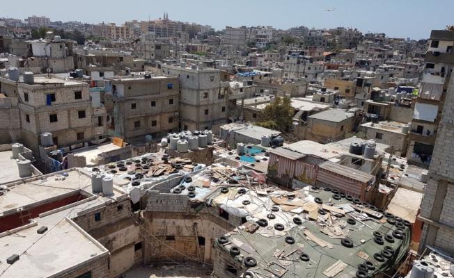 اللاجئون الفلسطينيون