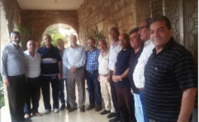 من الاجتماع