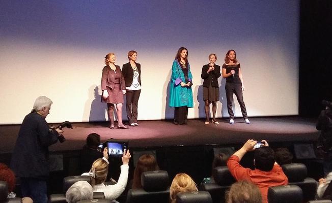 نجوم  كان  في  سينما فلسطين  بباريس