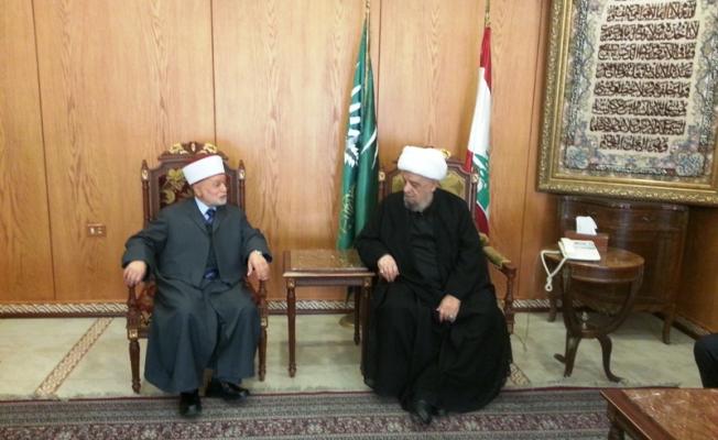 الشيخ عبد الأمير قبلان (يميناً) والشيخ محمد حسين (ييساراً)