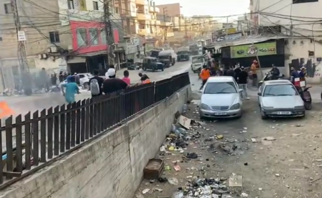 اغلاق الشارع العام في مخيم نهر البارد من قبل الأهالي