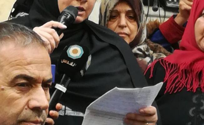 من الاعتصام