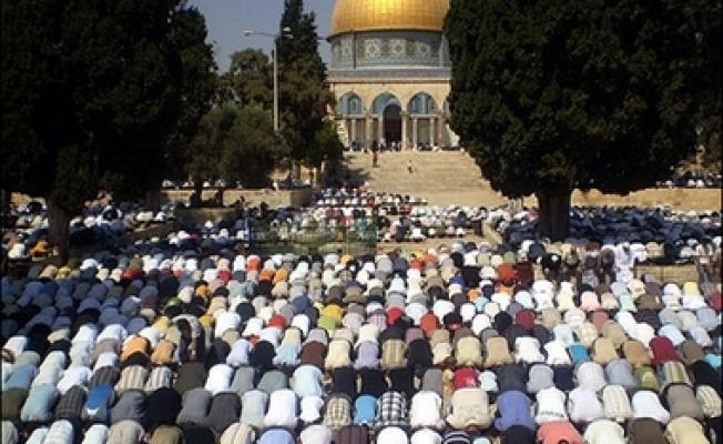 باحة المسجد الأقصى المبارك