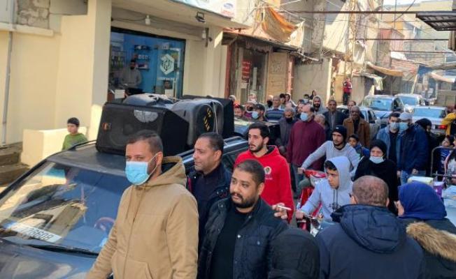 خلال المظاهرة في عين الحلوة