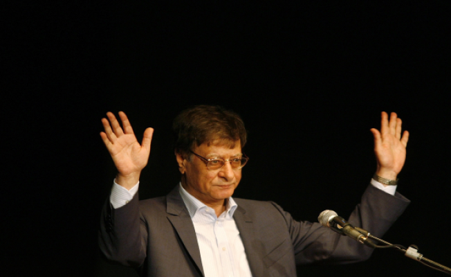محمود درويش 