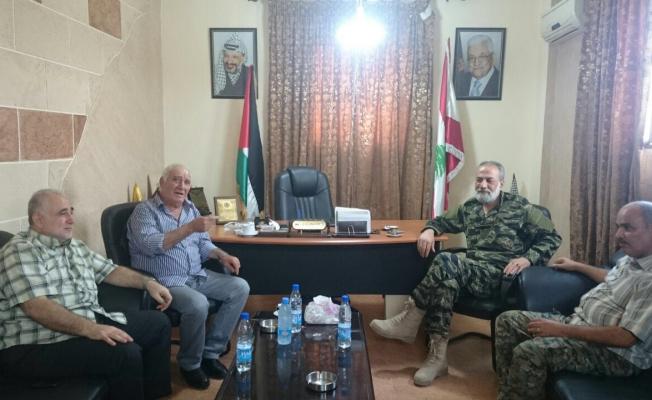اجتماع في عين الحلوة