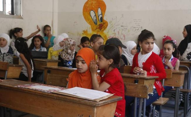 التلاميذ في أحد الصفوف