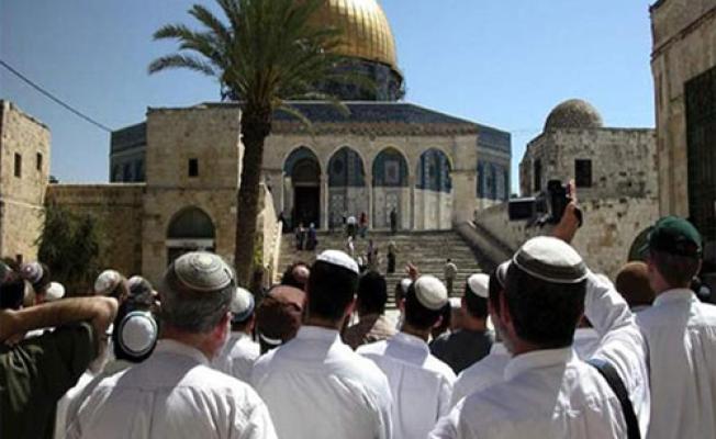 يهود يقتحمون القدس