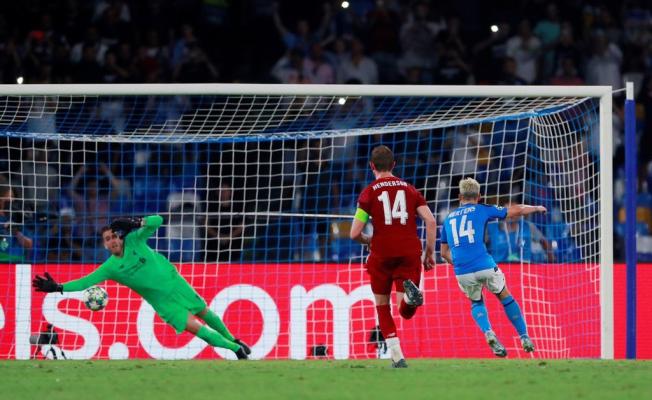 ليفربول يسقط في أولى مبارياته