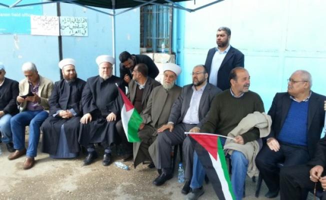 "رابطة علماء فلسطين" في الاعتصام