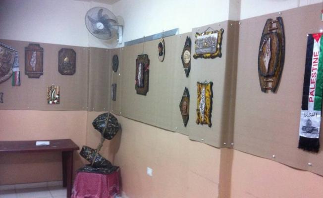 لوحات من المعرض
