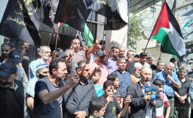 أبو وسام منور خلال وقفة برج البراجنة