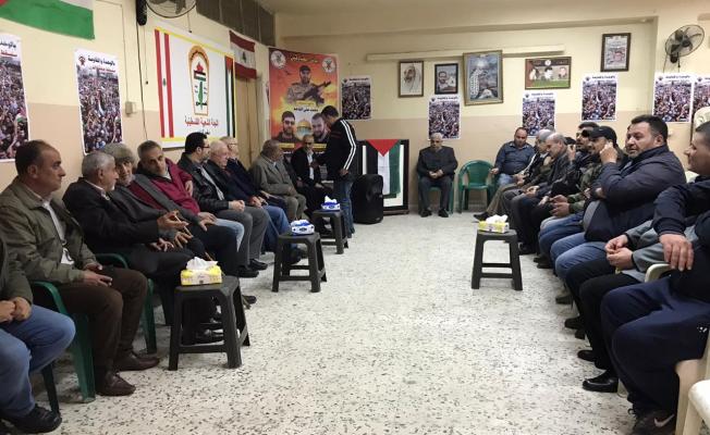 خلال التبريكات 