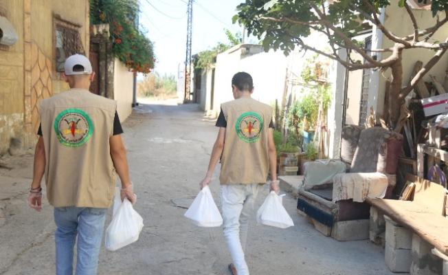 توزيع الطعام