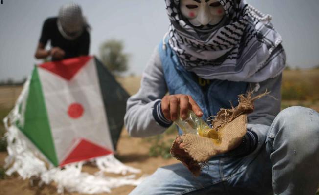 اعداد الطائرة الورقية الحارقة