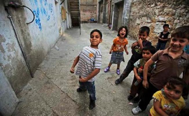اطفال فلسطينيون في لبنان