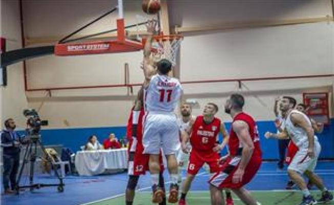 جانب من مباراة فلسطين vs لبنان