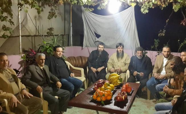 صورة من المصالحة في عين الحلوة