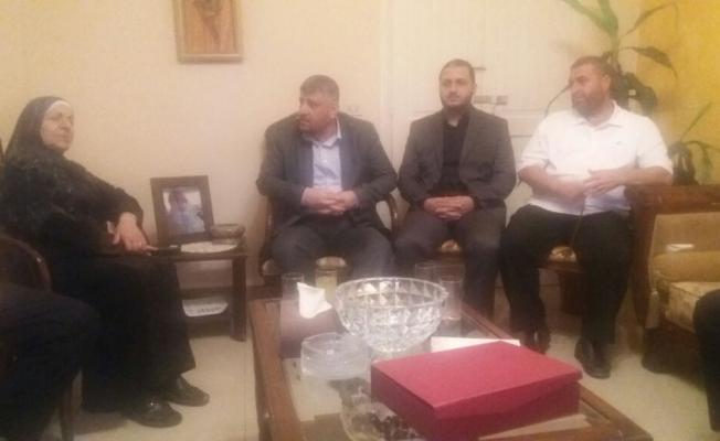 زيارة ممثل حركة الجهاد الإسلامي في لبنان إلى والدة الشهيدين المجذوب